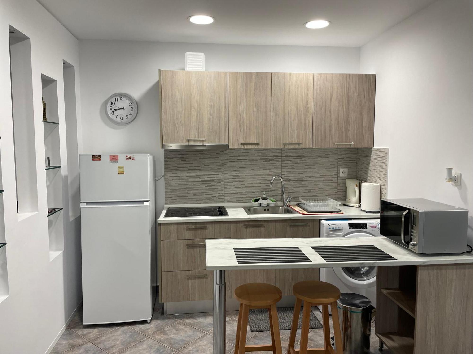 Aphrodite Studio Near Athens Floisvos Marina Εξωτερικό φωτογραφία