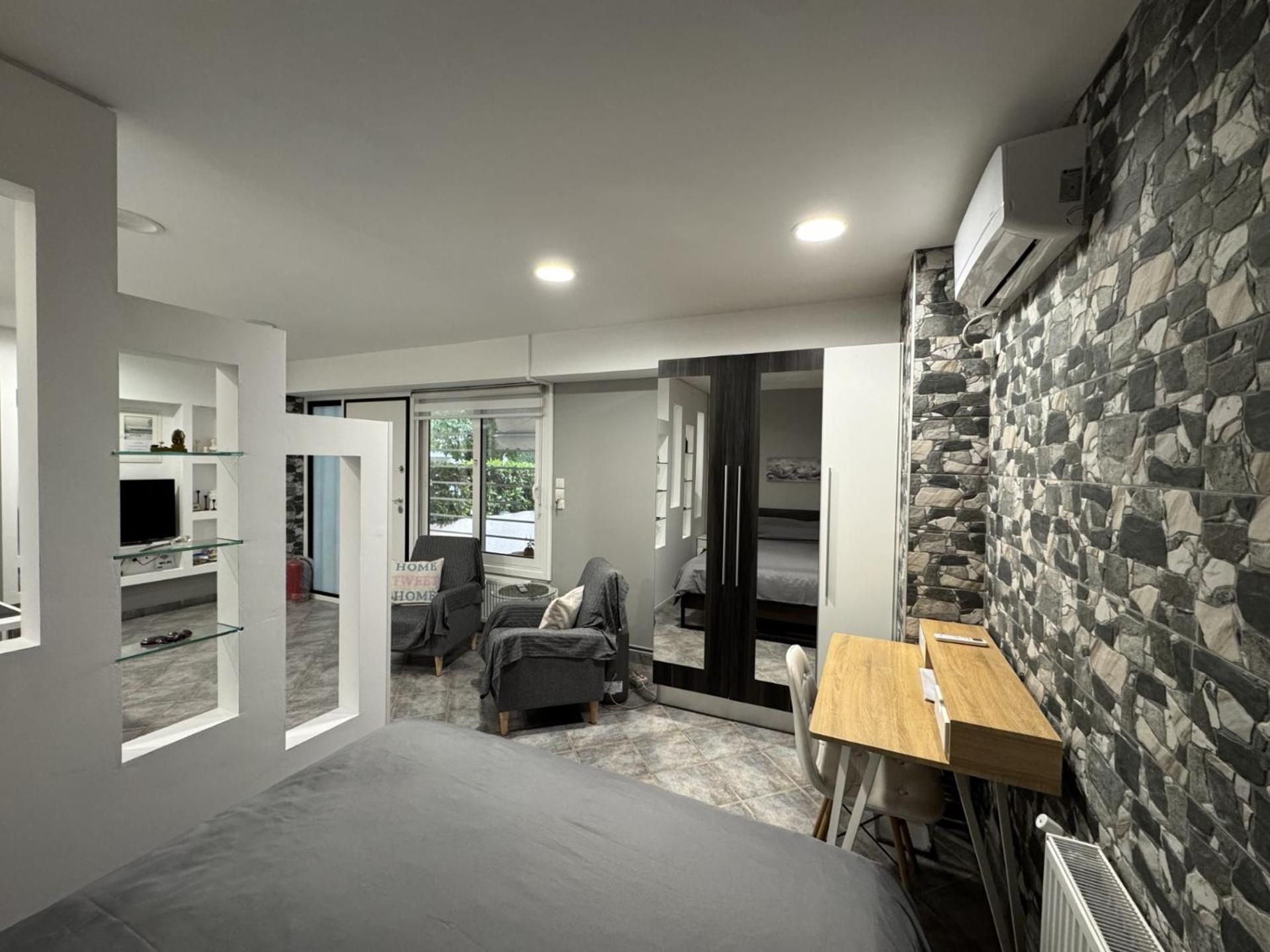 Aphrodite Studio Near Athens Floisvos Marina Εξωτερικό φωτογραφία
